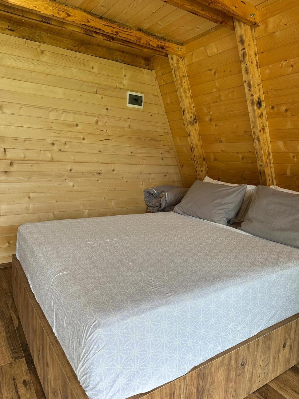 Guest House Kukaj Valbone Exterior photo